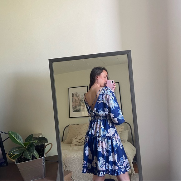 V Neck Floral Mini Dress - Picture 4 of 6